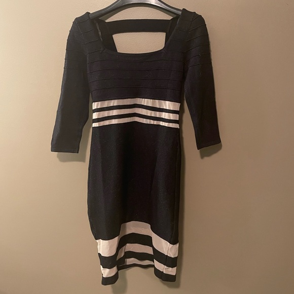 Body con dress shimmer black with nude inserts size small - Picture 2 of 8